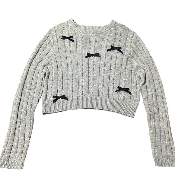 Love Tree Coquette Gray Cropped Cable Knit Sweater with Bows Size Large - Picture 1 of 6